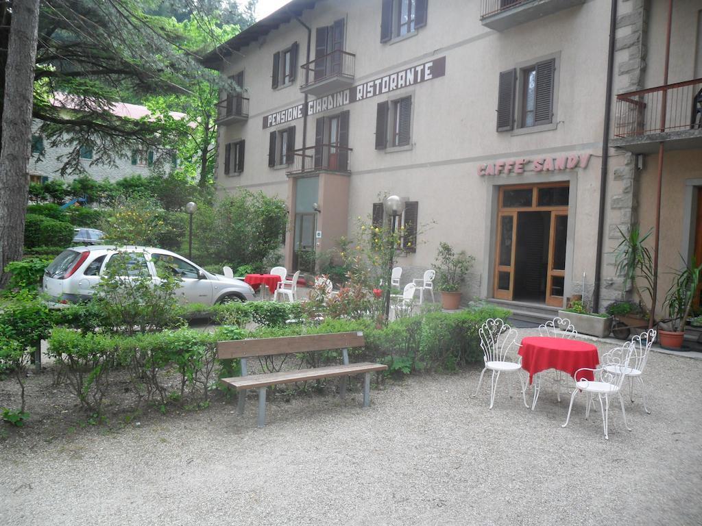 Albergo Giardino Badia Prataglia Exterior foto